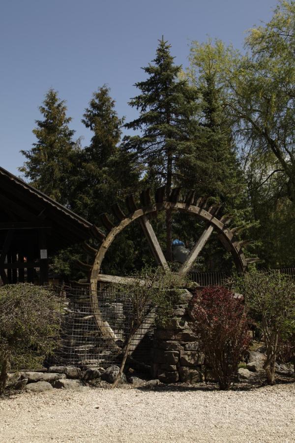 Hotel Erlebnisgastronomie Lochmuhle Eigeltingen Zewnętrze zdjęcie