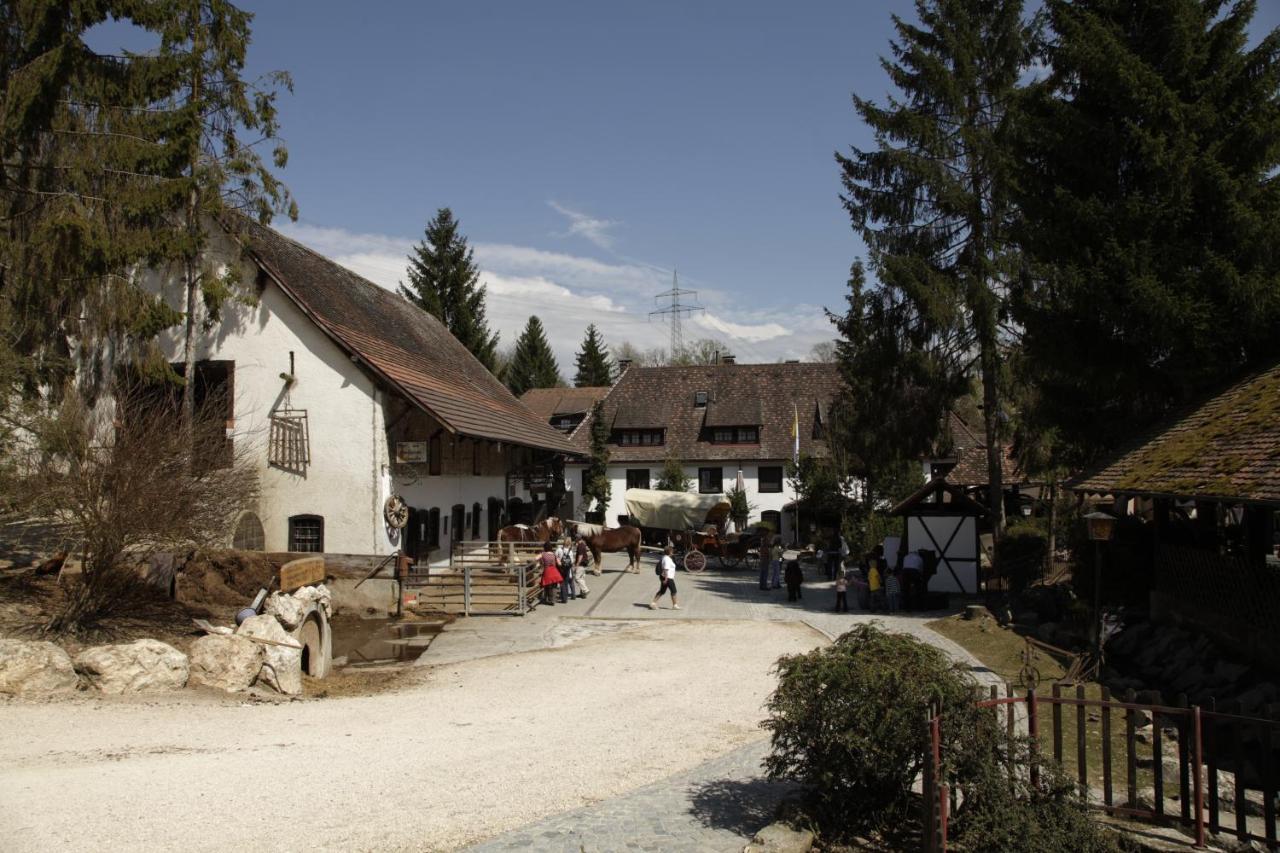 Hotel Erlebnisgastronomie Lochmuhle Eigeltingen Zewnętrze zdjęcie